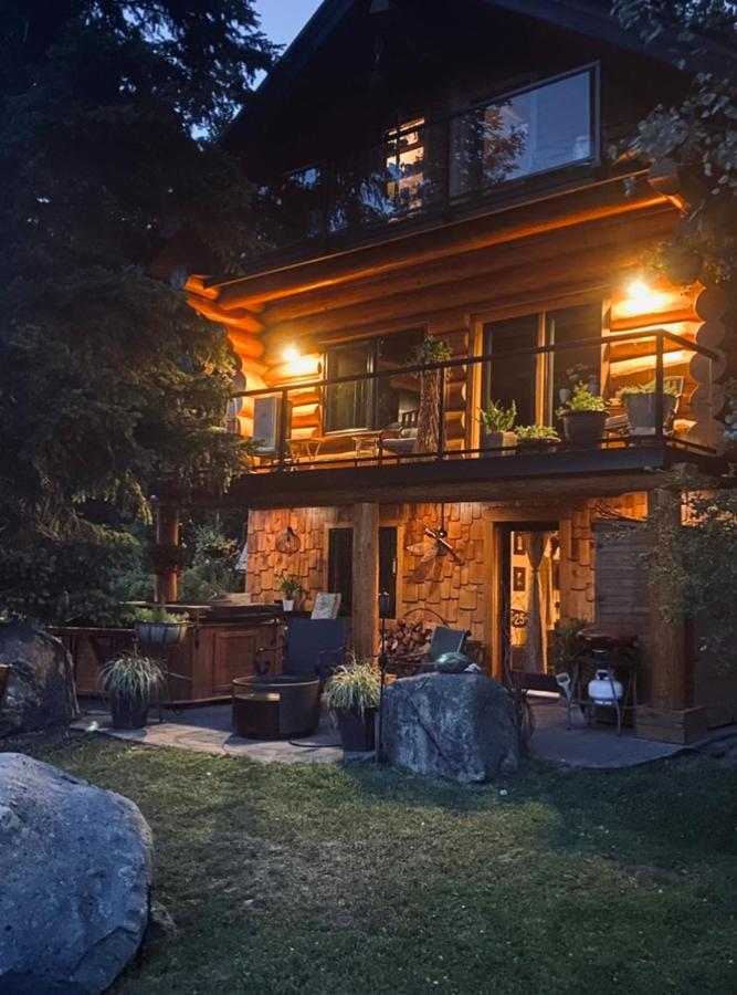 A Suite Retreat - Beyond Bed & Breakfast Sun Peaks Exterior photo