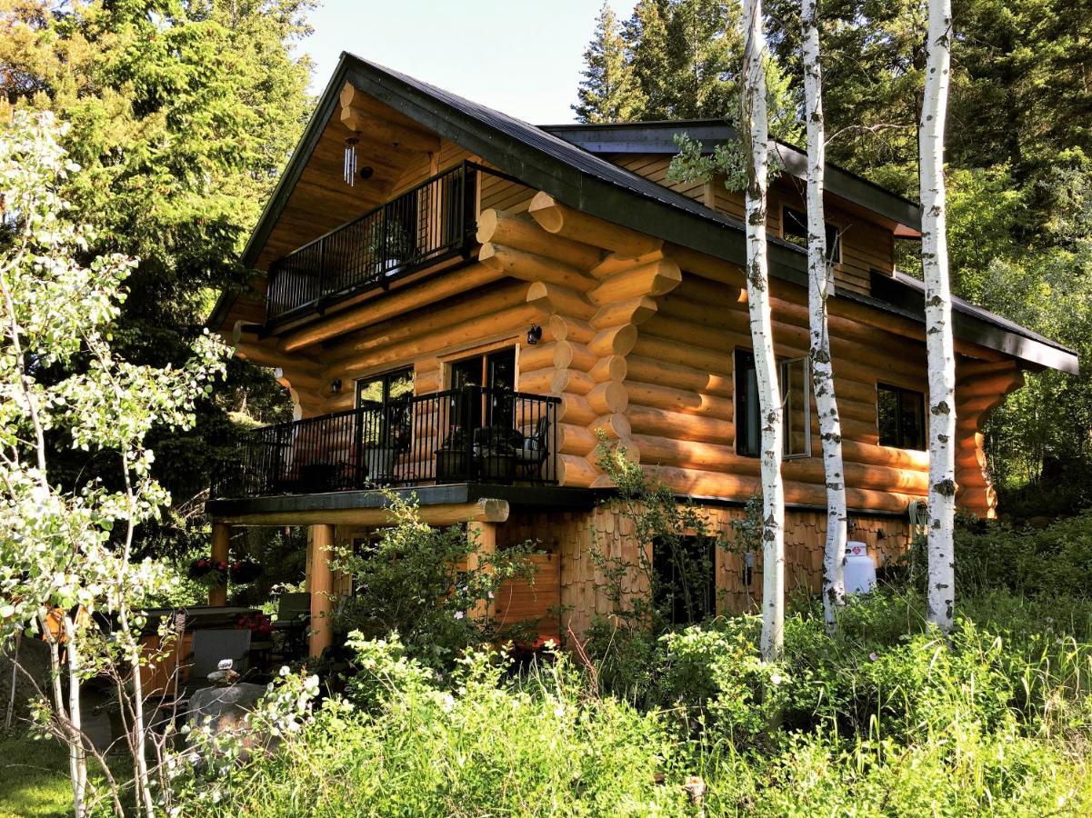 A Suite Retreat - Beyond Bed & Breakfast Sun Peaks Exterior photo